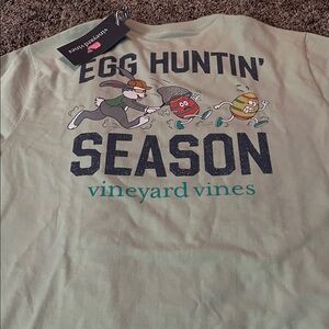 Vineyard Vines Egg Huntin' Season Tee in Light Green